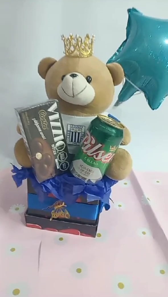 Peluche caja estrella 2accesorios